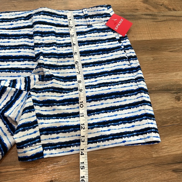 SPANX WOMENS SUNSHINE SHORT 6in BLUE PAINTED STRIPED LIGHTWEIGHT SZ MEDIUM NEW - Picture 7 of 11